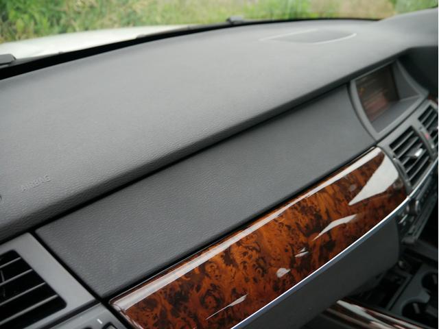 Ｘ５ ｘＤｒｉｖｅ　３５ｉ　１オーナー車　直６　３０００ｃｃターボ　８速オートマ　レザーシート　パワーシート　シートヒーター　コンフォートアクセス　ナビ　バック＆トップビューカメラ　地デジＴＶ　ブルートゥース　記録簿　スペアキー（46枚目）