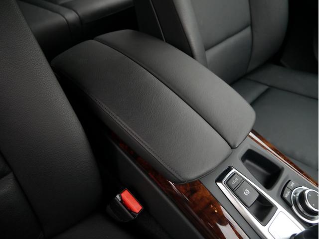 Ｘ５ ｘＤｒｉｖｅ　３５ｉ　１オーナー車　直６　３０００ｃｃターボ　８速オートマ　レザーシート　パワーシート　シートヒーター　コンフォートアクセス　ナビ　バック＆トップビューカメラ　地デジＴＶ　ブルートゥース　記録簿　スペアキー（61枚目）
