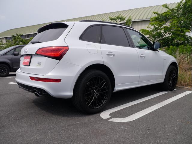 Ｑ５ ２．０ＴＦＳＩクワトロＳラインコンペティションプラス　１５０台特別仕様車　２０００ｃｃターボ　専用色スズカグレー　アダプティブクルーズ　ブラックスタイリングＰＫＧ　２０インチＡＷ　パドルシフト　ナビ　バック、サイドカメラ　地デジＴＶ　記録簿　スペアキー（29枚目）