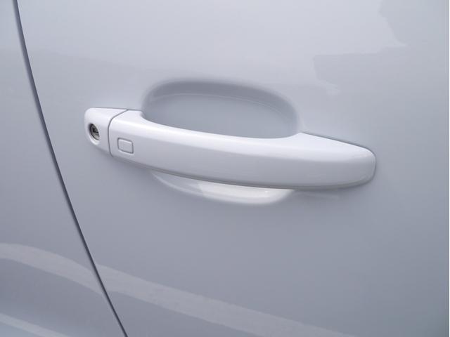 Ｑ５ ２．０ＴＦＳＩクワトロＳラインコンペティションプラス　１５０台特別仕様車　２０００ｃｃターボ　専用色スズカグレー　アダプティブクルーズ　ブラックスタイリングＰＫＧ　２０インチＡＷ　パドルシフト　ナビ　バック、サイドカメラ　地デジＴＶ　記録簿　スペアキー（36枚目）