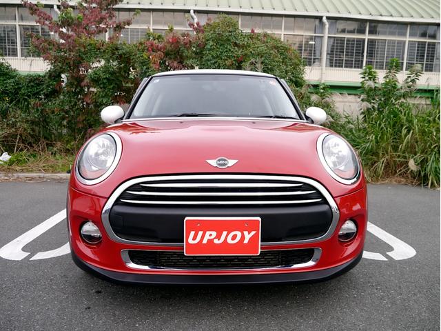 MINI ワン ワン 6速マニュアル車 ブレイジングレッドメタリック アイドリングストップ 記録簿 スペアキー(2枚目)
