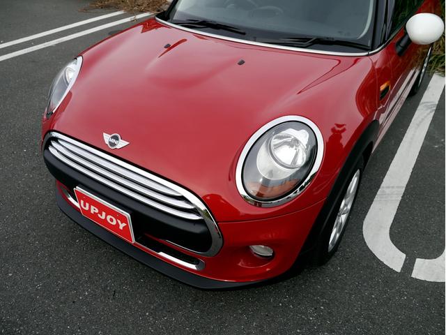 MINI ワン ワン 6速マニュアル車 ブレイジングレッドメタリック アイドリングストップ 記録簿 スペアキー(5枚目)