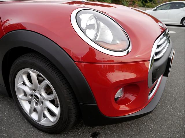 MINI ワン ワン 6速マニュアル車 ブレイジングレッドメタリック アイドリングストップ 記録簿 スペアキー(12枚目)