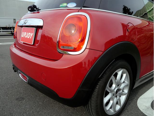 MINI ワン ワン 6速マニュアル車 ブレイジングレッドメタリック アイドリングストップ 記録簿 スペアキー(30枚目)