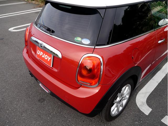 MINI ワン ワン 6速マニュアル車 ブレイジングレッドメタリック アイドリングストップ 記録簿 スペアキー(31枚目)