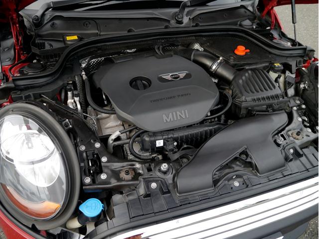 MINI ワン ワン 6速マニュアル車 ブレイジングレッドメタリック アイドリングストップ 記録簿 スペアキー(39枚目)