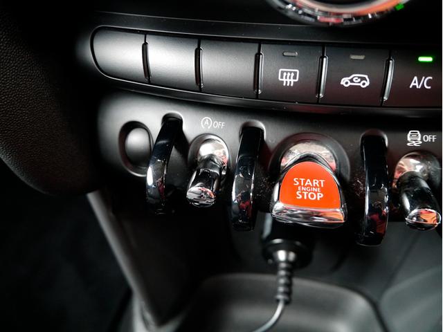 MINI ワン ワン 6速マニュアル車 ブレイジングレッドメタリック アイドリングストップ 記録簿 スペアキー(60枚目)