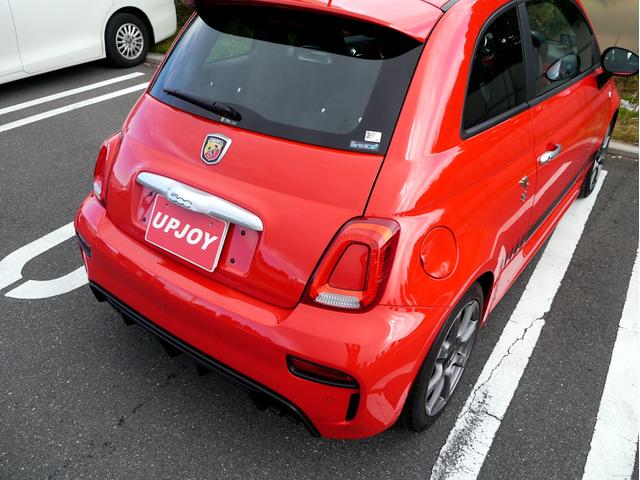 アバルト５９５ ベースグレード　１オーナー車　１４００ｃｃターボ　５速マニュアル　Ｌａｒｇｕｓ製車高調スペックＳ　調整式スタビリンク　車高調レンチ　レコードモンツァマフラー　スペアキー（31枚目）