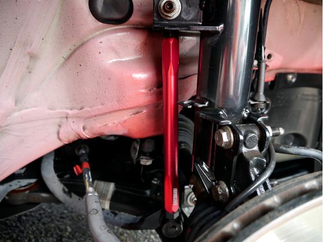 アバルト５９５ ベースグレード　１オーナー車　１４００ｃｃターボ　５速マニュアル　Ｌａｒｇｕｓ製車高調スペックＳ　調整式スタビリンク　車高調レンチ　レコードモンツァマフラー　スペアキー（41枚目）