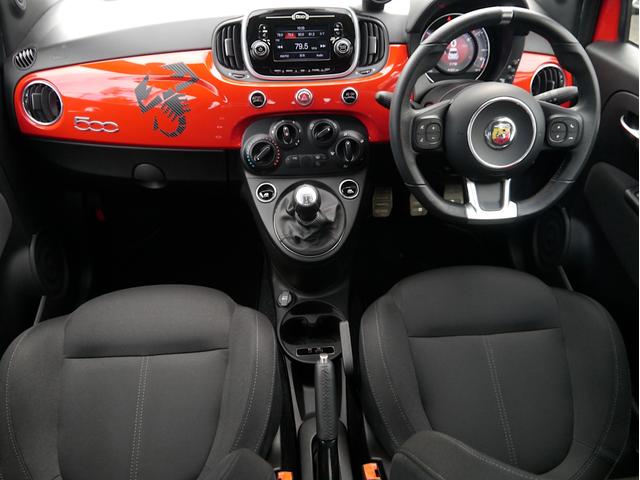 アバルト５９５ ベースグレード　１オーナー車　１４００ｃｃターボ　５速マニュアル　Ｌａｒｇｕｓ製車高調スペックＳ　調整式スタビリンク　車高調レンチ　レコードモンツァマフラー　スペアキー（44枚目）