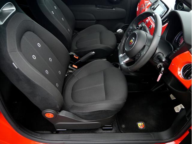 アバルト５９５ ベースグレード　１オーナー車　１４００ｃｃターボ　５速マニュアル　Ｌａｒｇｕｓ製車高調スペックＳ　調整式スタビリンク　車高調レンチ　レコードモンツァマフラー　スペアキー（46枚目）