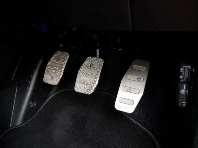 アバルト５９５ ベースグレード　１オーナー車　１４００ｃｃターボ　５速マニュアル　Ｌａｒｇｕｓ製車高調スペックＳ　調整式スタビリンク　車高調レンチ　レコードモンツァマフラー　スペアキー（66枚目）