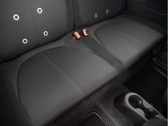 アバルト５９５ ベースグレード　１オーナー車　１４００ｃｃターボ　５速マニュアル　Ｌａｒｇｕｓ製車高調スペックＳ　調整式スタビリンク　車高調レンチ　レコードモンツァマフラー　スペアキー（73枚目）