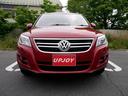 Ｈ２３年４月登録　ＶＷティグアン　２．０ＴＦＳＩ　４モーション　ライストンの入庫です。この年式モデルでは走行も少なく、ボディの色艶、メッキモールのコンディションも満足していただけるティグアンです。