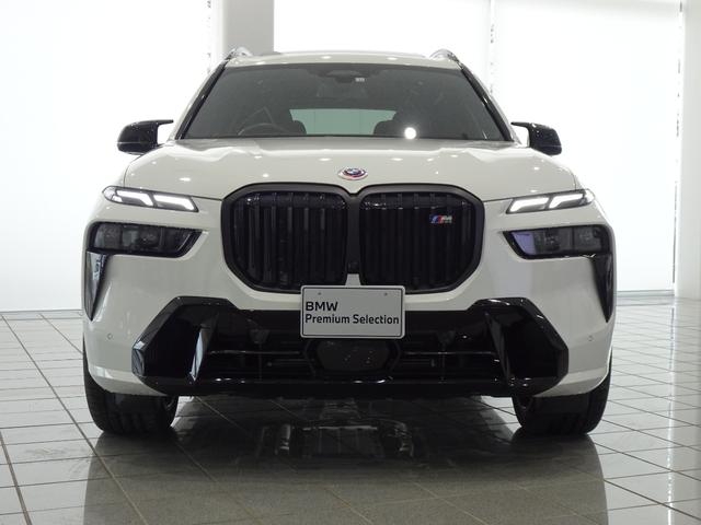 Ｘ７ Ｍ６０ｉ　ｘＤｒｉｖｅ　２２インチＭライトアロイホイール　ブラックメリノレザー　パノラマガラスサンルーフ　バウワースアンドウィルキンス　ヘッドアップディスプレイ　アクティブクルーズコントロール　ソフトクローズドドア（35枚目）