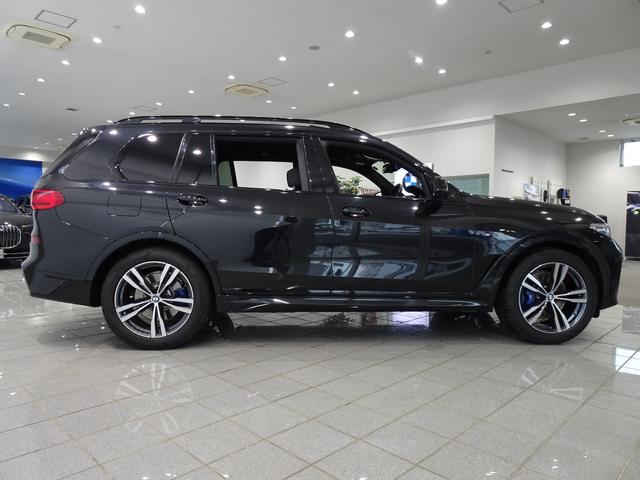 Ｘ７ ｘＤｒｉｖｅ　４０ｄ　Ｍスポーツ　２１インチＭライトアロイホイール　ブラックメリノエクステンドレザー　パノラマガラスサンルーフ　ハーマンカードンサラウンドシステム　ヘッドアップディスプレイ　アクティブクルーズコントロール　地デジ（4枚目）