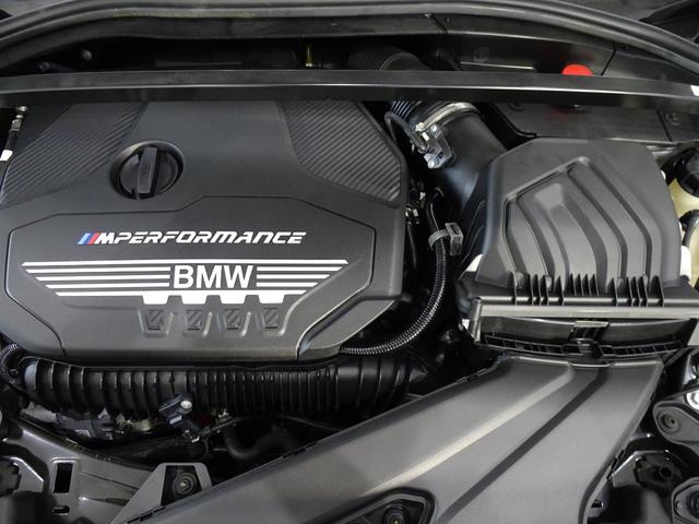 Ｍ２３５ｉ　ｘＤｒｉｖｅグランクーペ　１８インチＭライトアロイホイール　ブラックパーフォレーテッドダコタレザー　リヤビューカメラ　コンフォートアクセス　アクティブクルーズコントロール　フロントシートヒーティング　パークディスタンスＣ(13枚目)