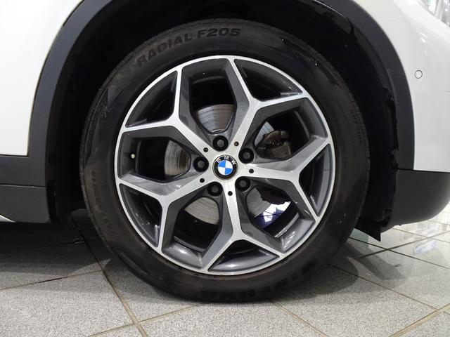 Ｘ１ ｘＤｒｉｖｅ　１８ｄ　ｘライン　１８インチライトアロイホイール　モカパーフォレーテッドダコタレザー　ヘッドアップディスプレイ　リヤビューカメラ　コンフォートアクセス　アクティブクルーズコントロール　フロントシートヒーティング（6枚目）