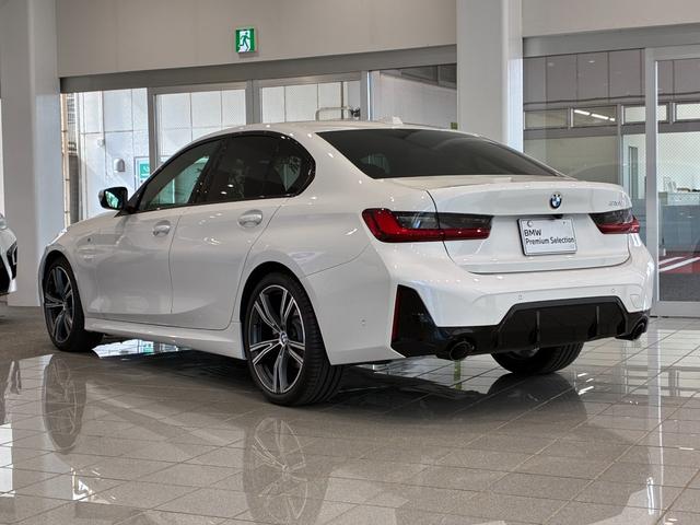 ３シリーズ ３１８ｉ　Ｍスポーツ　エディションシャドー　全国２年保証、ハーフレザーシート、ＬＥＤヘッドライト、パワーリアゲート、１９インチアルミホイール、ＡＣＣ（3枚目）