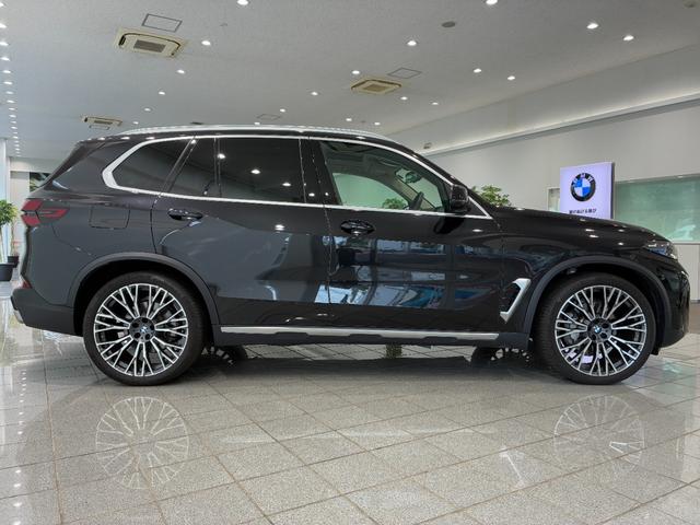 Ｘ５ ｘＤｒｉｖｅ　３５ｄ　エディションＸ　全国２年保証、パノラマガラスサンルーフ、レザーシート、フルセグＴＶチューナー、２２インチアルミホイール、ＡＣＣ（4枚目）