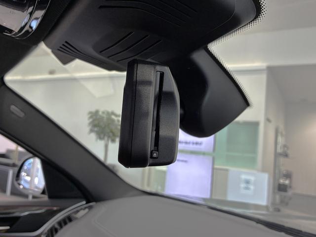 Ｘ４ Ｍ４０ｉ　全国２年保証、パノラマガラスサンルーフ、レザーシート、フルセグＴＶチューナー、２１インチアルミホイール、ＡＣＣ（28枚目）