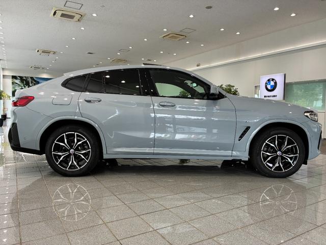 Ｘ４ ｘＤｒｉｖｅ　２０ｄ　Ｍスポーツ　全国２年保証、パノラマガラスサンルーフ、レザーシート、ＬＥＤヘッドライト、１８インチアルミホイール、ＡＣＣ（4枚目）