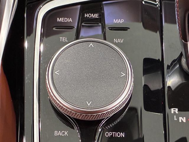 Ｍ３ Ｍ３セダン　コンペティション　Ｍ　ｘＤｒｉｖｅ　全国２年保証、カーボンルーフ、レザーシート、パワーリアゲート、ＬＥＤヘッドライト、ＡＣＣ（18枚目）