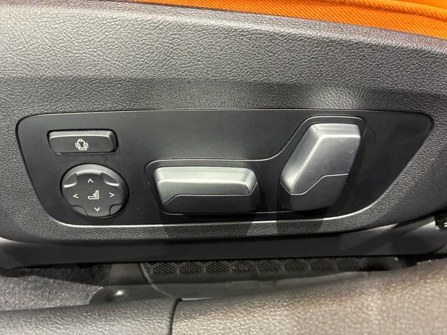 Ｍ３ Ｍ３セダン　コンペティション　Ｍ　ｘＤｒｉｖｅ　全国２年保証、カーボンルーフ、レザーシート、パワーリアゲート、ＬＥＤヘッドライト、ＡＣＣ（27枚目）
