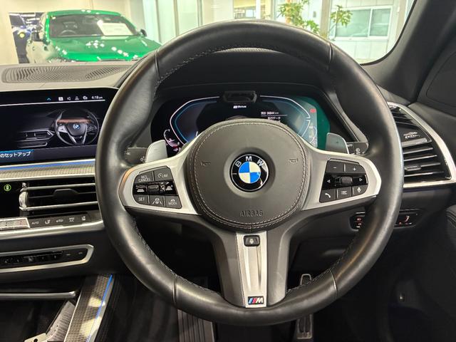 Ｘ５ ｘＤｒｉｖｅ　４５ｅ　Ｍスポーツ　全国２年保証　ブラックヴァーネスカレザー　ヘッドアップディスプレイ　フロントベンチレーションシート　フロントサイドリヤカメラ　アクティブクルーズコントロール　ＴＶファンクション　コンフォートアクセス（14枚目）