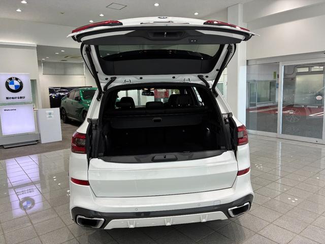 Ｘ５ ｘＤｒｉｖｅ　４５ｅ　Ｍスポーツ　全国２年保証　ブラックヴァーネスカレザー　ヘッドアップディスプレイ　フロントベンチレーションシート　フロントサイドリヤカメラ　アクティブクルーズコントロール　ＴＶファンクション　コンフォートアクセス（37枚目）
