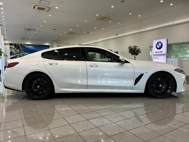 ８シリーズ ８４０ｄ　ｘＤｒｉｖｅ　グランクーペ　Ｍスポーツ　全国２年保証、レザーシート、フルセグＴＶチューナー、２０インチアルミホイール、ＡＣＣ（4枚目）
