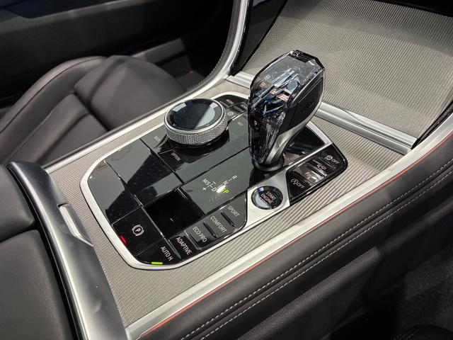 ８シリーズ ８４０ｄ　ｘＤｒｉｖｅ　グランクーペ　Ｍスポーツ　全国２年保証、レザーシート、フルセグＴＶチューナー、２０インチアルミホイール、ＡＣＣ（7枚目）