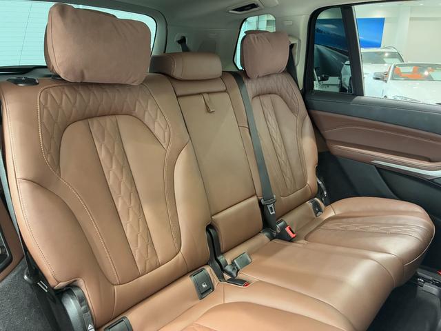 Ｘ７ ｘＤｒｉｖｅ　４０ｄエクセレンス　全国２年保証、３列シート、パノラマガラスサンルーフ、レザーシート、フルセグＴＶチューナー、ＬＥＤヘッドライト、２１インチアルミホイール、ＡＣＣ（22枚目）