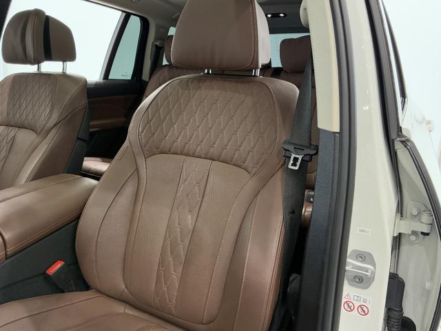 Ｘ７ ｘＤｒｉｖｅ　４０ｄエクセレンス　全国２年保証、３列シート、パノラマガラスサンルーフ、レザーシート、フルセグＴＶチューナー、ＬＥＤヘッドライト、２１インチアルミホイール、ＡＣＣ（25枚目）