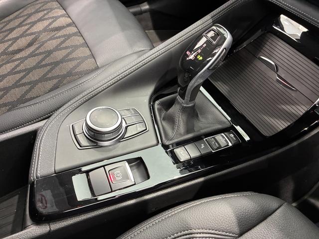 Ｘ１ ｘＤｒｉｖｅ　１８ｄ　ｘライン　全国２年保証、ハーフレザーシート、パワーリアゲート、ＬＥＤヘッドライト、１８インチアルミホイール、ＡＣＣ（7枚目）