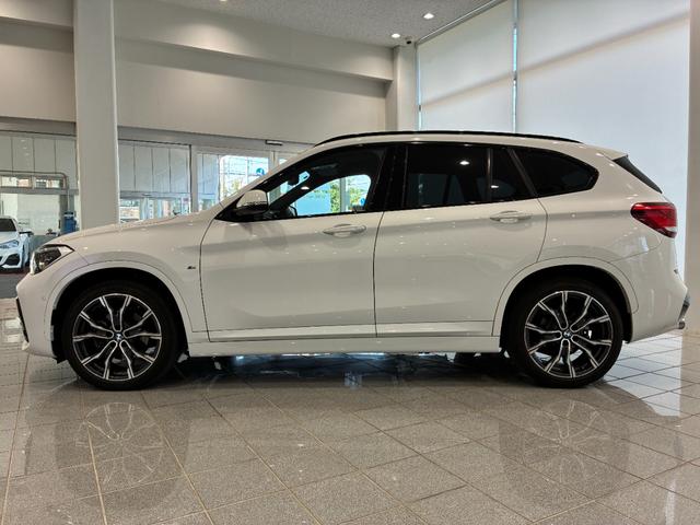 Ｘ１ ｘＤｒｉｖｅ　１８ｄ　Ｍスポーツ　全国２年保証、ハーフレザーシート、パワーリアゲート、ＬＥＤヘッドライト、１９インチアルミホイール、ＡＣＣ（5枚目）