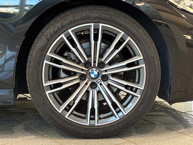 ３シリーズ ３２０ｄ　ｘＤｒｉｖｅツーリングＭスポツＥＤジョイ＋　全国２年保証、レザーシート、パワーリアゲート、ＬＥＤヘッドライト、１８インチアルミホイール、ＡＣＣ（6枚目）