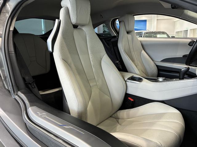 ｉ８ ベースグレード　全国１年保証、レザーシート、ＬＥＤヘッドライト、２０インチアルミホイール、ＡＣＣ、ＥＴＣ（25枚目）