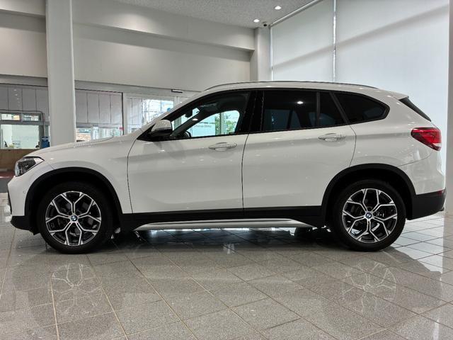 Ｘ１ ｘＤｒｉｖｅ　１８ｄ　全国２年保証　ハーフレザーシート　パワーリアゲート、ＬＥＤヘッドライト　１８インチアルミホイール　ＥＴＣ（5枚目）