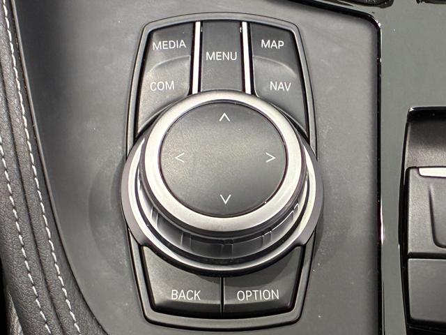 Ｘ１ ｘＤｒｉｖｅ　１８ｄ　全国２年保証　ハーフレザーシート　パワーリアゲート、ＬＥＤヘッドライト　１８インチアルミホイール　ＥＴＣ（18枚目）