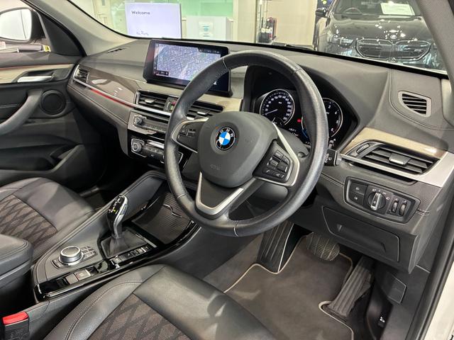 Ｘ１ ｘＤｒｉｖｅ　１８ｄ　全国２年保証　ハーフレザーシート　パワーリアゲート、ＬＥＤヘッドライト　１８インチアルミホイール　ＥＴＣ（20枚目）
