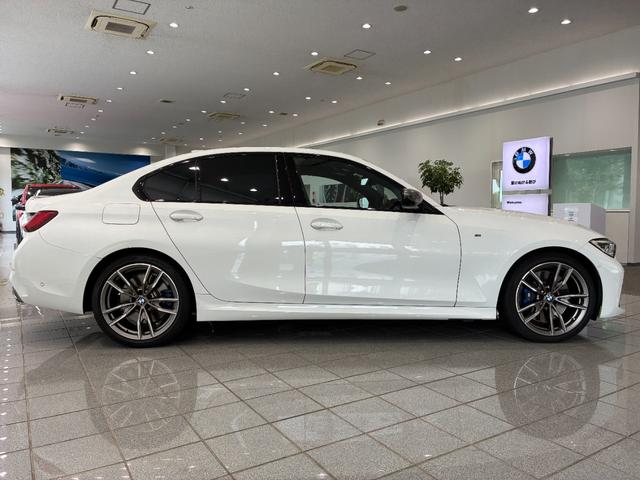 ３シリーズ Ｍ３４０ｉ　ｘＤｒｉｖｅ　全国２年保証、レザーシート、ハーマンカードンスピーカー、フルセグＴＶチューナー、ＬＥＤヘッドライト、１９インチアルミホイール、ＡＣＣ（4枚目）