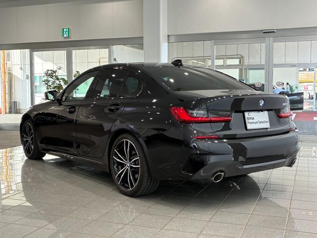 ３シリーズ ３２０ｉ　Ｍスポーツ　全国２年保証　レザーシート　ヘッドアップディスプレイ　ＬＥＤヘッドライト　１８インチアルミホイール　ＡＣＣ（3枚目）