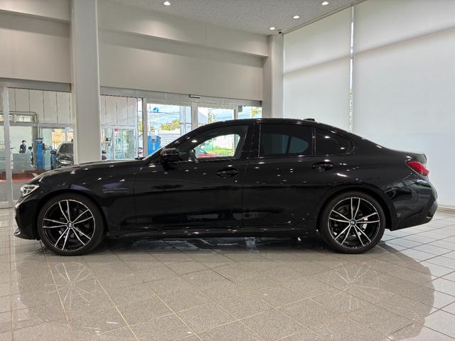 ３シリーズ ３２０ｉ　Ｍスポーツ　全国２年保証　レザーシート　ヘッドアップディスプレイ　ＬＥＤヘッドライト　１８インチアルミホイール　ＡＣＣ（5枚目）