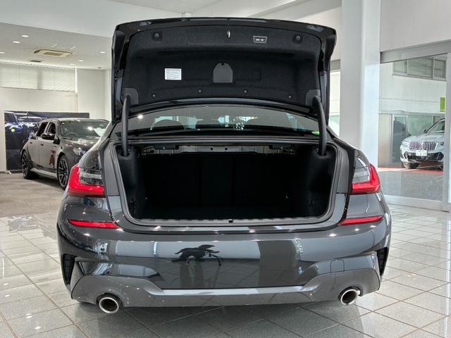 ３シリーズ ３２０ｉ　Ｍスポーツ　全国２年保証　レザーシート　ヘッドアップディスプレイ　ＬＥＤヘッドライト　１８インチアルミホイール　ＡＣＣ（38枚目）