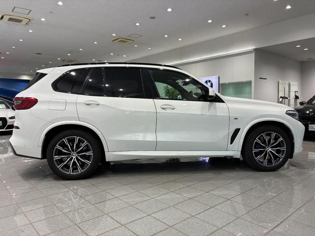 Ｘ５ ｘＤｒｉｖｅ　３５ｄ　Ｍスポーツ　全国２年保証　レザーシート　フルセグＴＶチューナー　ＬＥＤヘッドライト　２０インチアルミホイール　ＬＥＤヘッドライト　ＡＣＣ（4枚目）