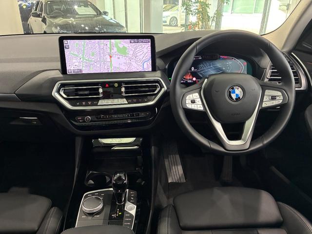 Ｘ３ ｘＤｒｉｖｅ　２０ｄ　全国２年保証　レザーシート　パノラマガラスサンルーフ　フルセグＴＶチューナー　ＬＥＤヘッドライト　１９インチアルミホイール　ＡＣＣ（2枚目）