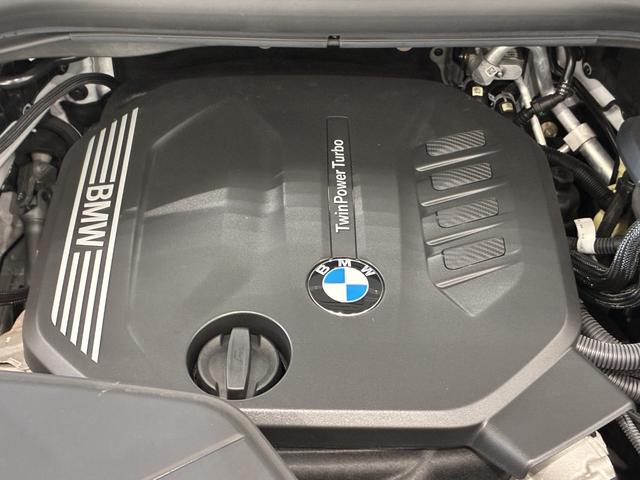 Ｘ３ ｘＤｒｉｖｅ　２０ｄ　全国２年保証　レザーシート　パノラマガラスサンルーフ　フルセグＴＶチューナー　ＬＥＤヘッドライト　１９インチアルミホイール　ＡＣＣ（13枚目）