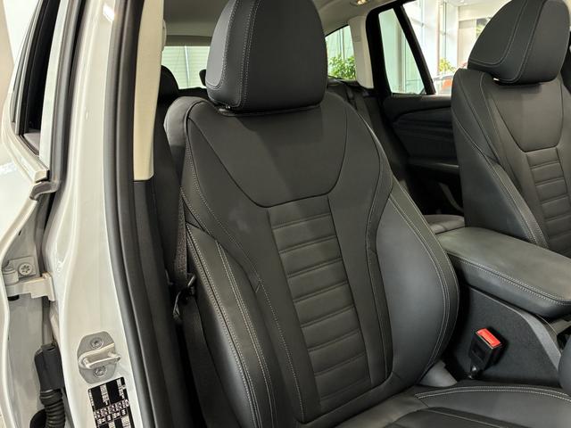 Ｘ３ ｘＤｒｉｖｅ　２０ｄ　全国２年保証　レザーシート　パノラマガラスサンルーフ　フルセグＴＶチューナー　ＬＥＤヘッドライト　１９インチアルミホイール　ＡＣＣ（23枚目）
