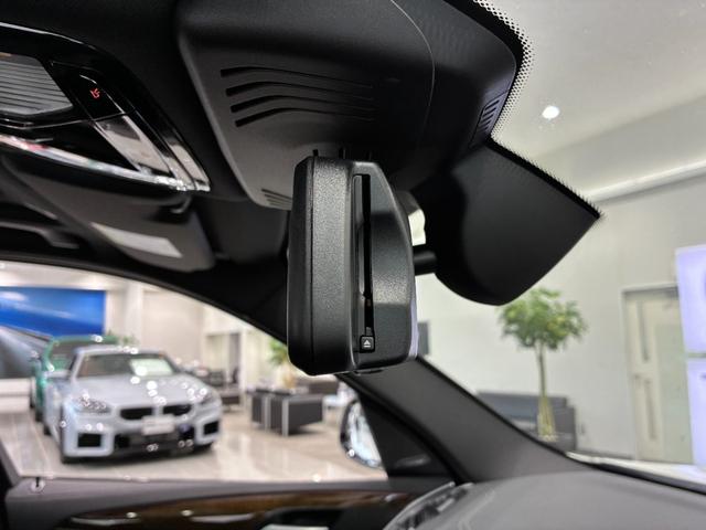 Ｘ３ Ｍ４０ｄ　全国２年保証　レザーシート　パノラマガラスサンルーフ　フルセグＴＶチューナー　ＬＥＤヘッドライト　２０インチアルミホイール　ＡＣＣ（28枚目）